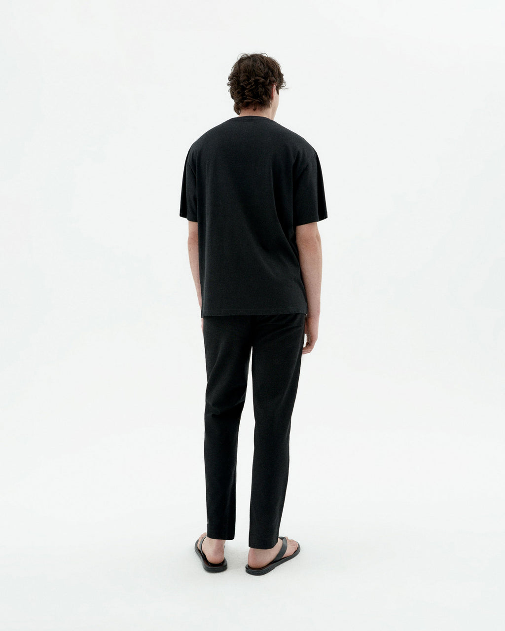 Pantaloni neri Travel light sostenibili-4