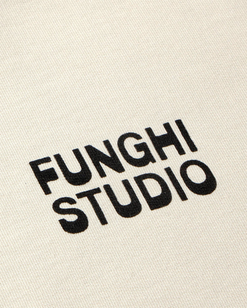 Sudadera blanca funghi Leon sostenible - silueta 2