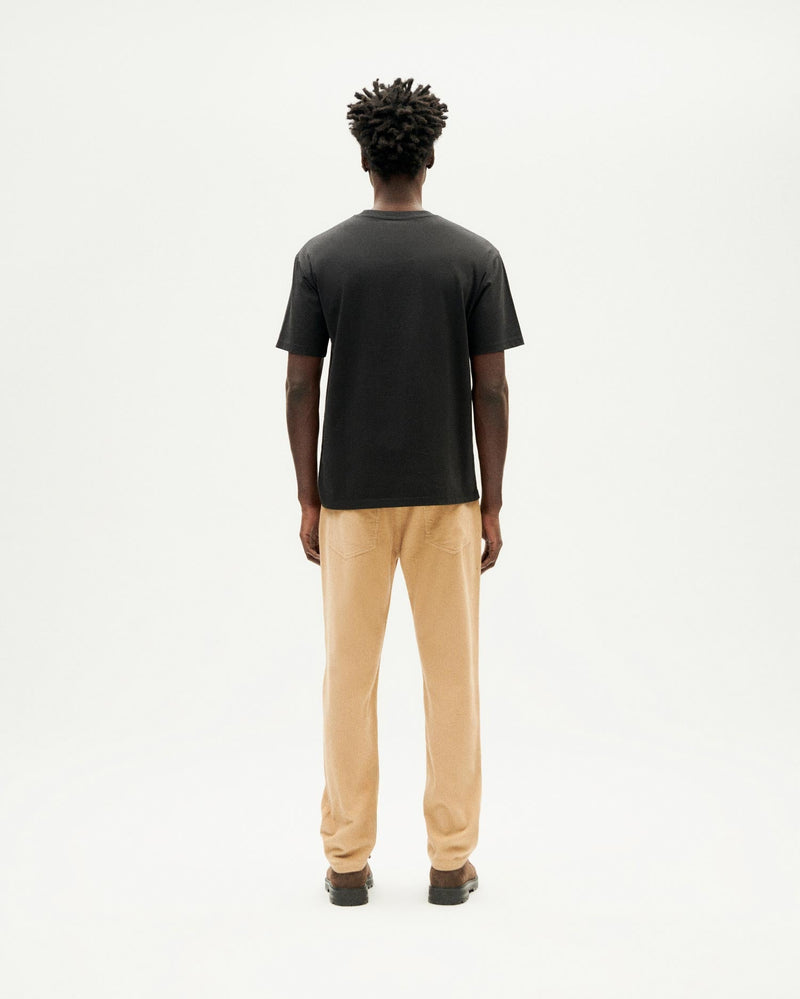 Camiseta negra Aaron sostenible-4