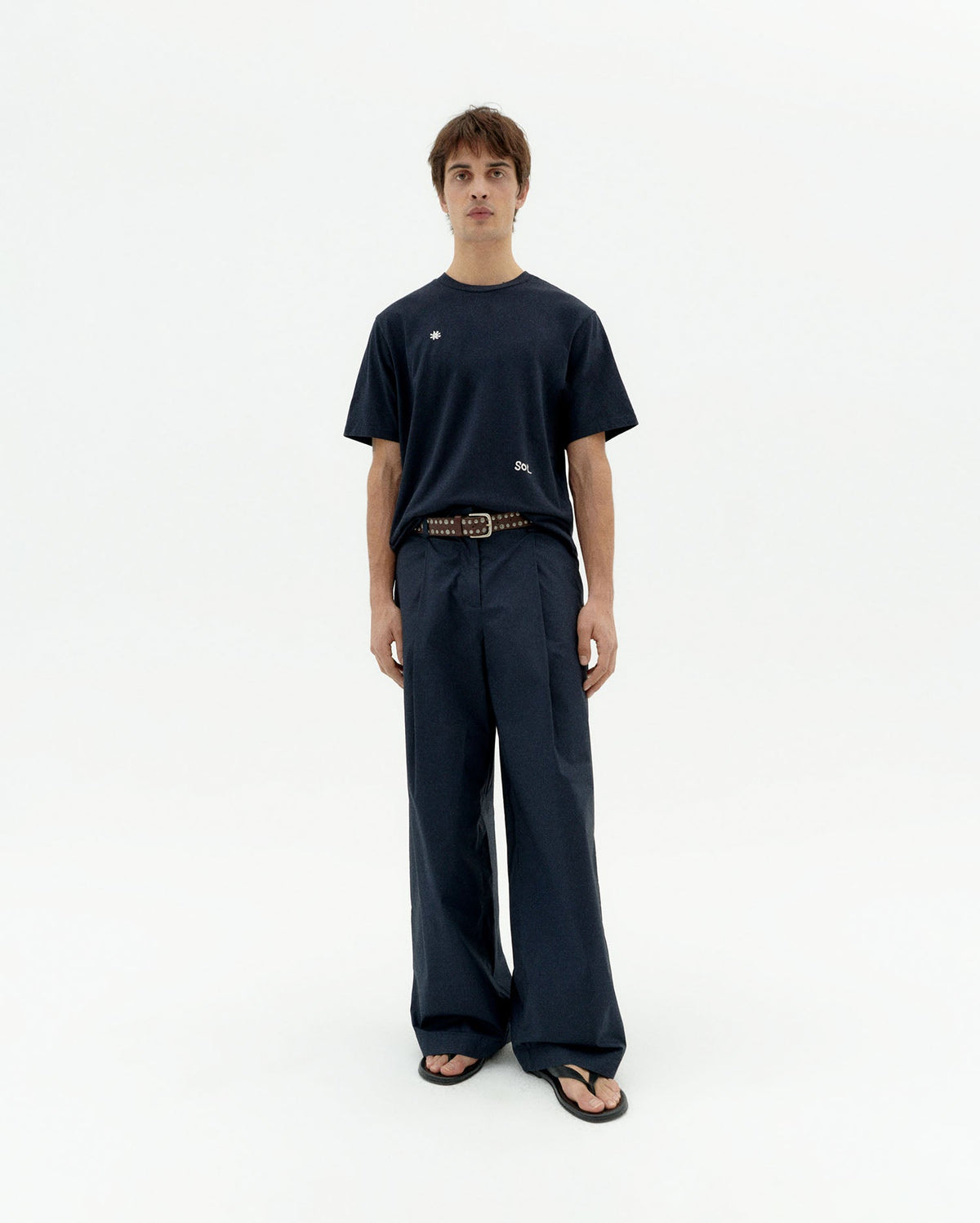 Zach sustainable navy solsol T-shirt-2