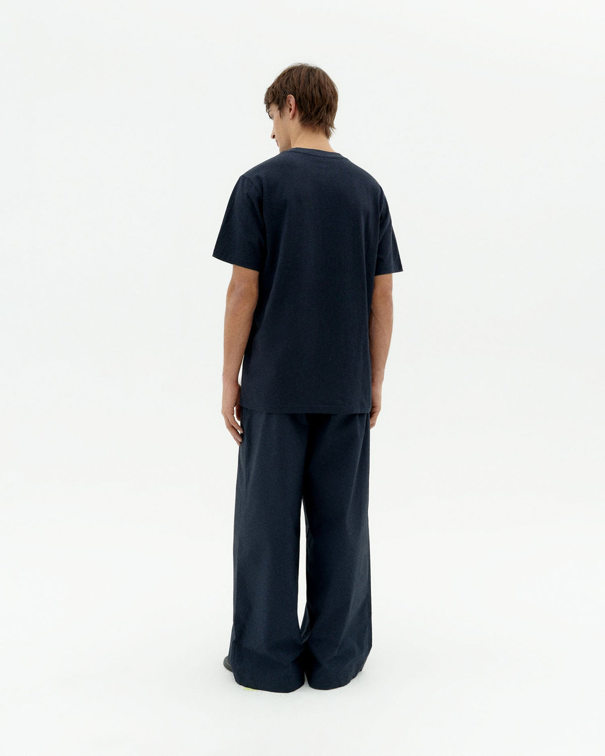 Zach sustainable navy solsol T-shirt-4
