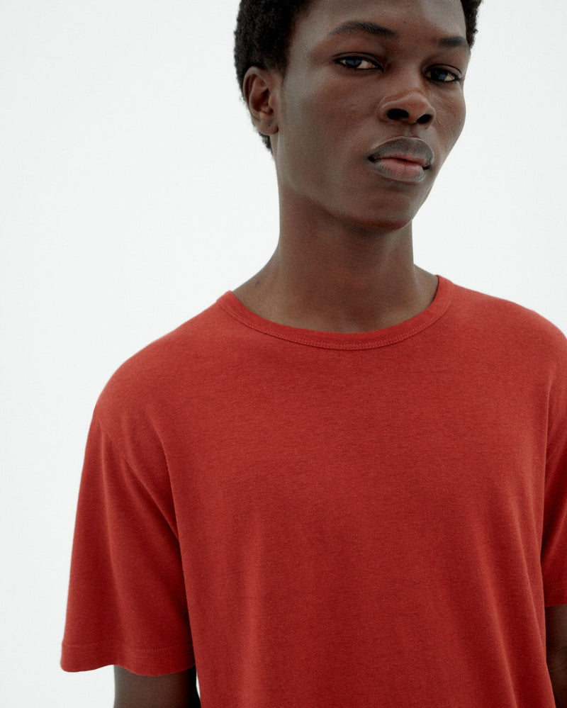 Camiseta roja hemp sostenible-3