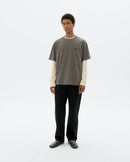 Camiseta gris bordada a mano flower Aaron sostenible - 2