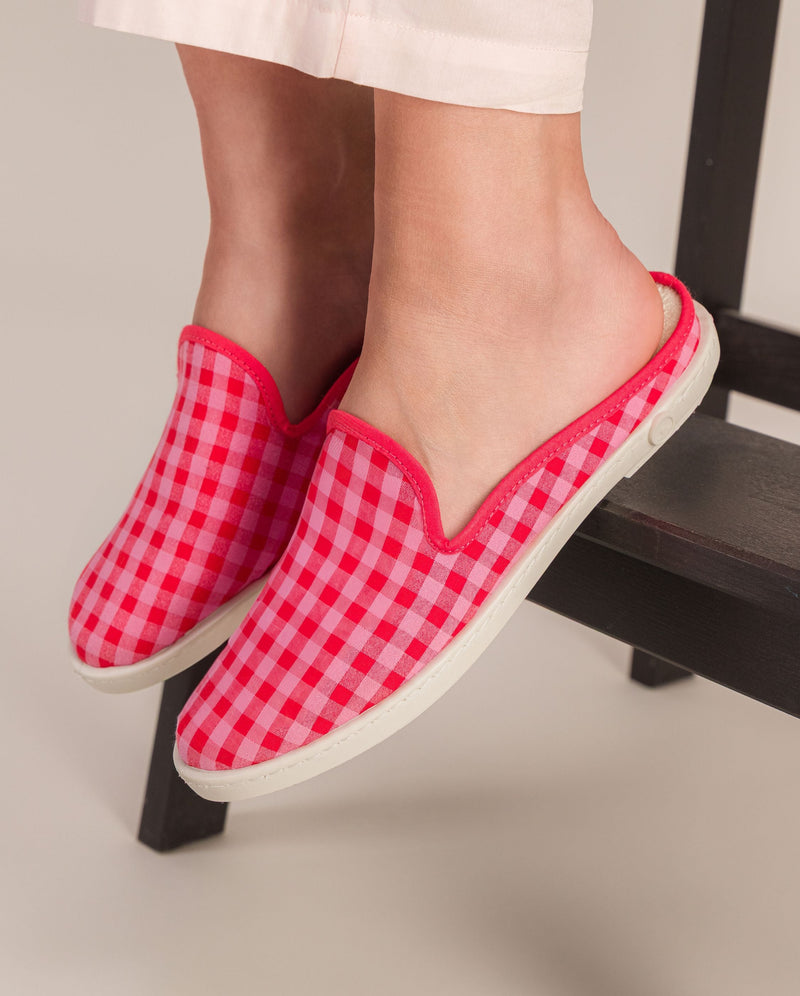 Red-pink gingham women's mule close up Angarde