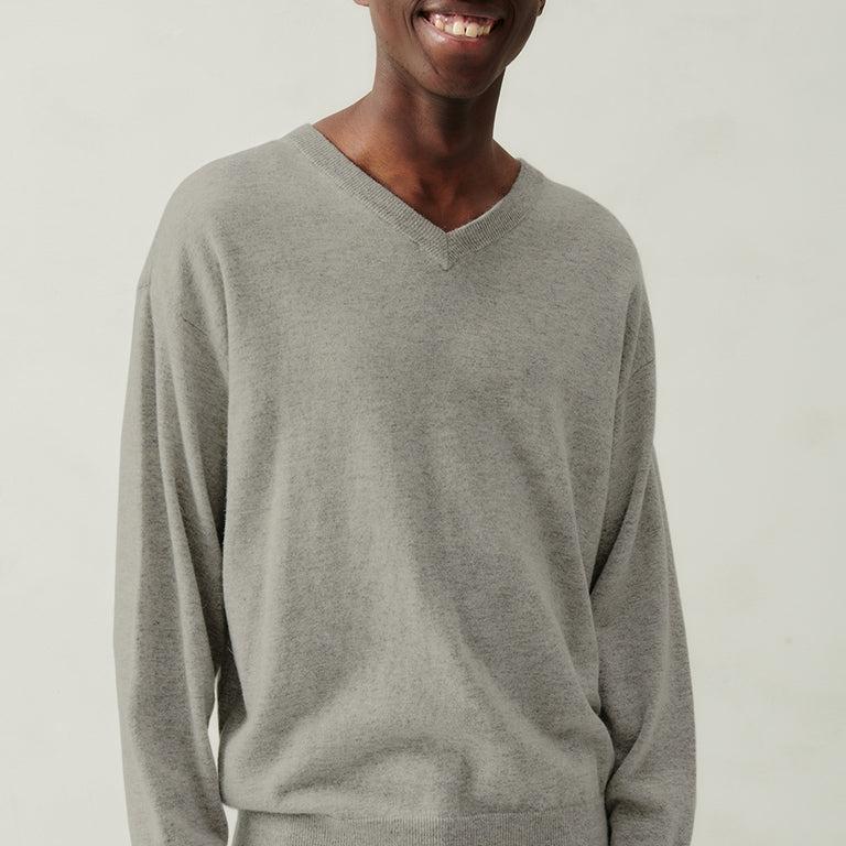 V-Neck Sweater - Light China Gray - Men