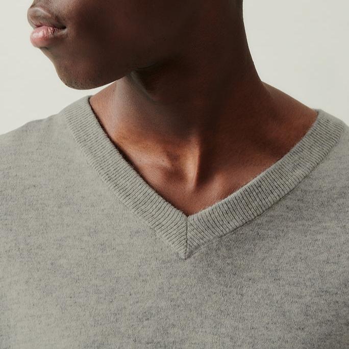 V-Neck Sweater - Light China Gray - Men