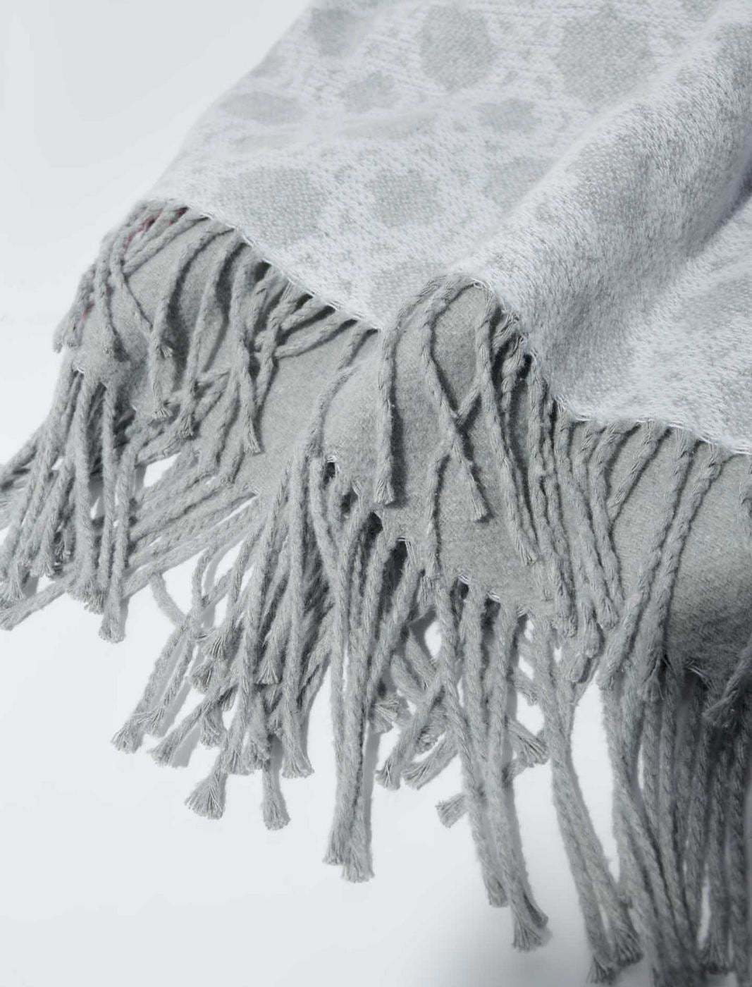 Emona Scarf - Pearl Grey