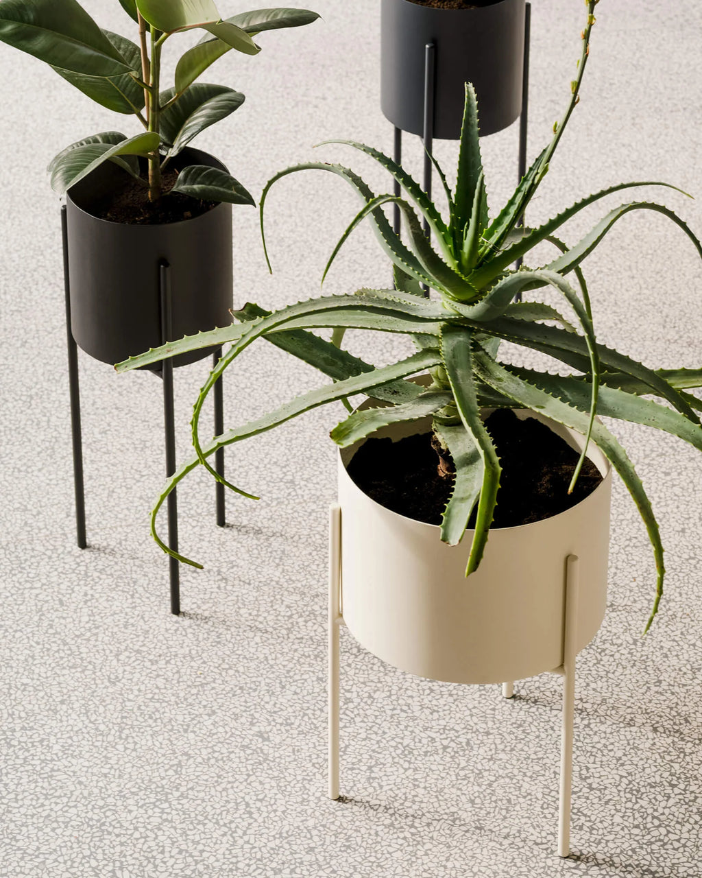 Maki Flower Pot – Large - Piazza Beige