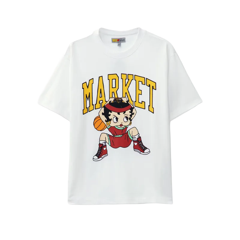 Market Studios - Camiseta Studios Betty Boop Dunking - Blanco
