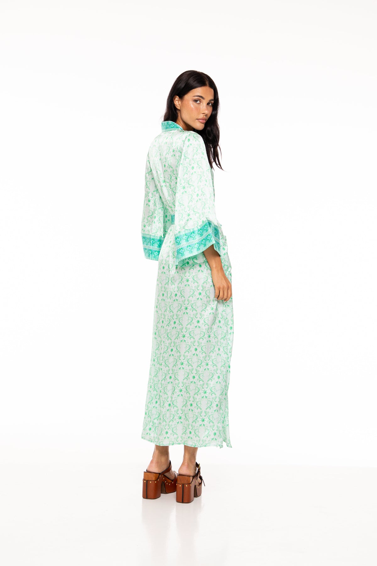 Laurina Kimono - Almond