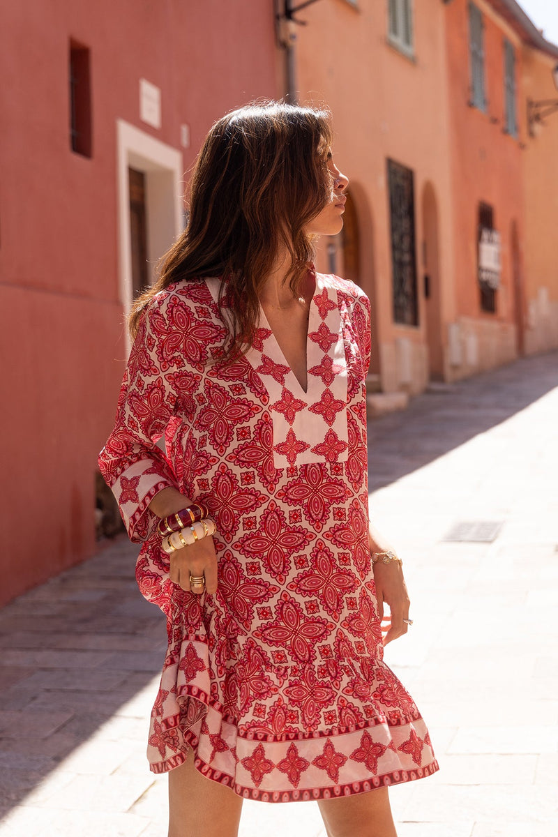 Robe Bianca - Red Lotus