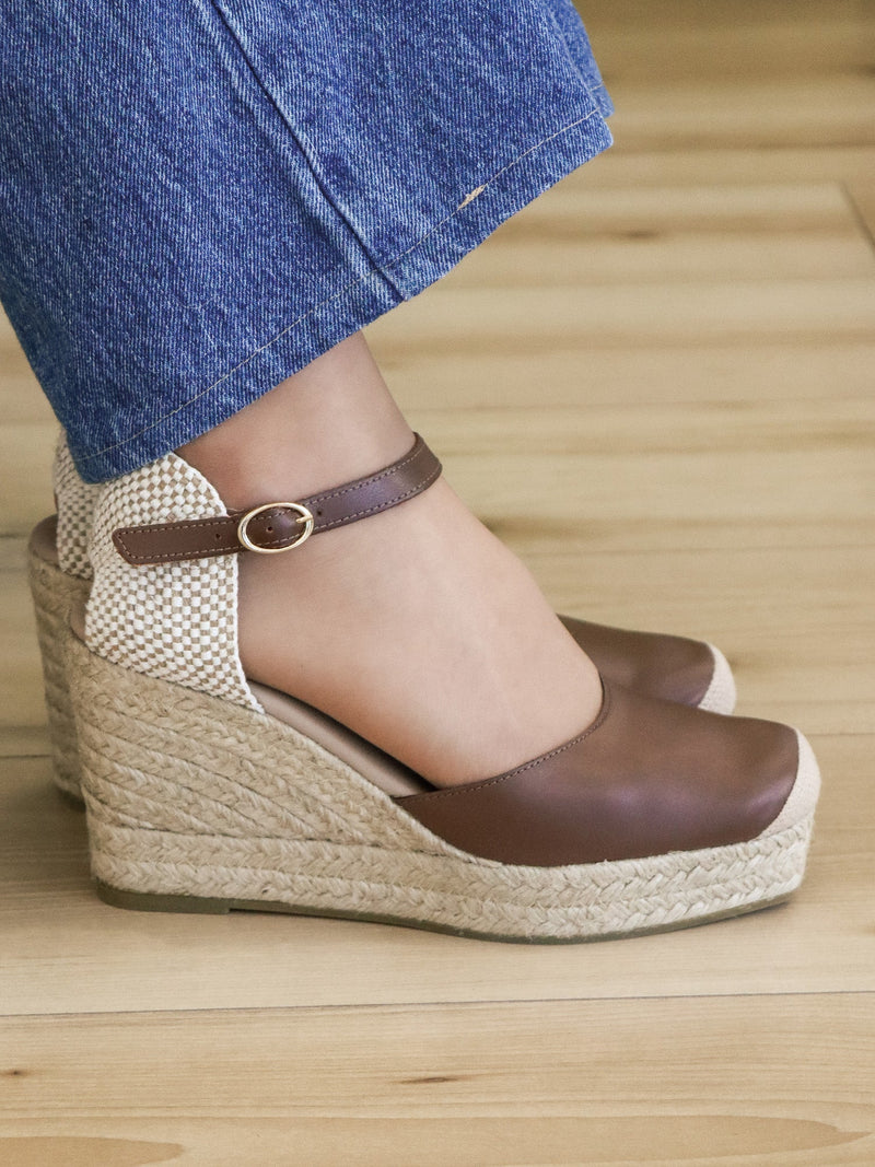 Alpargatas Tokat De Piel Color Chocolate