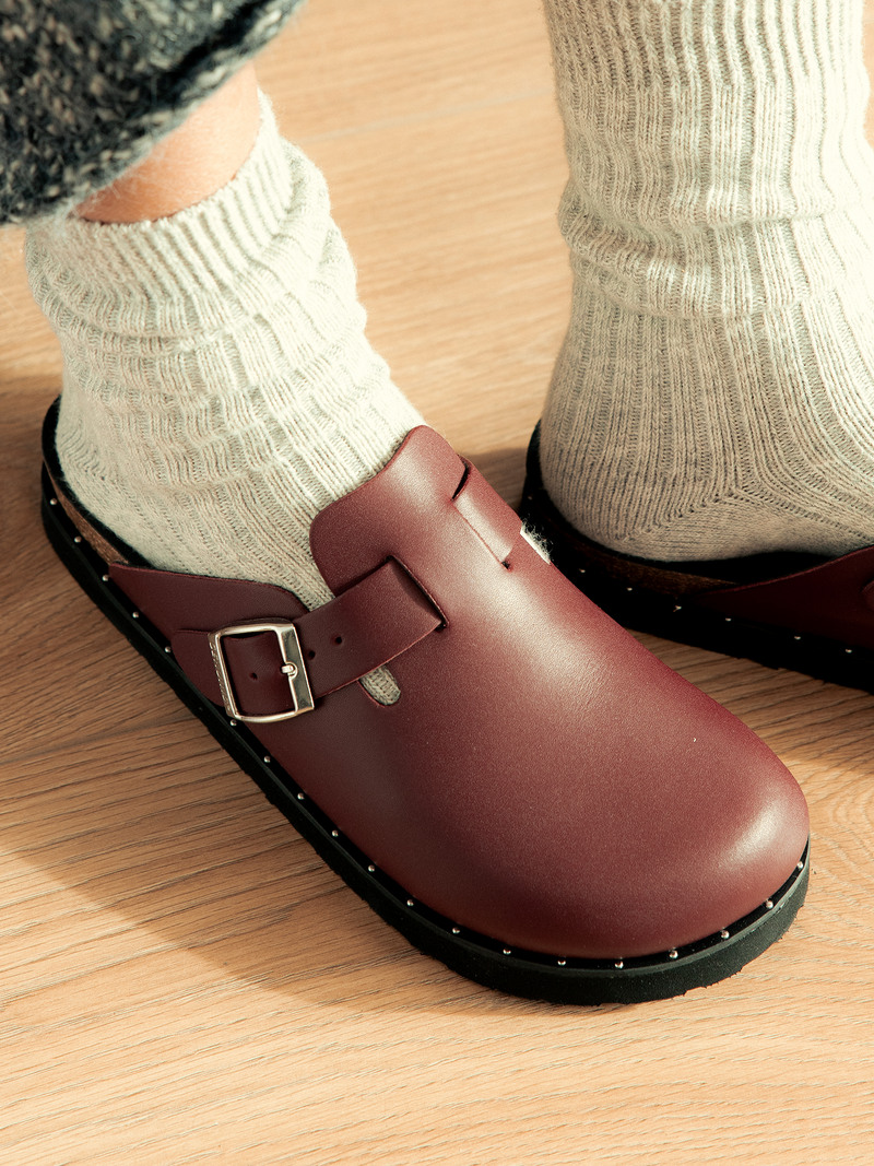 Sabots Riva Vegan Studs Burgundy