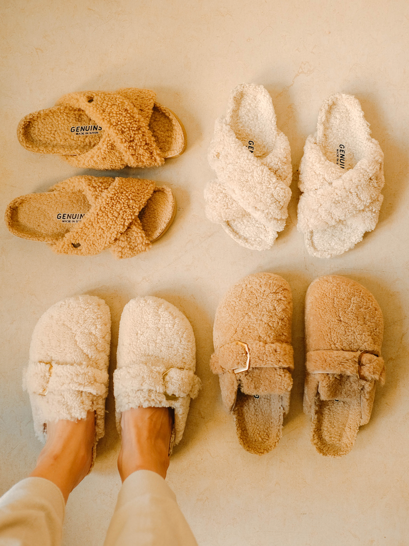 Zuecos blancos de piel de oveja Grisel