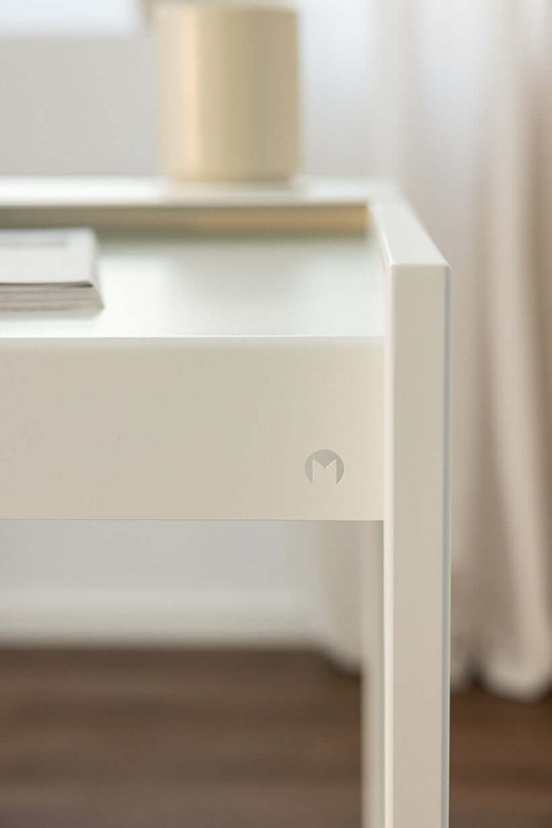 Details of the DONNA design with clear lines and modern design.
