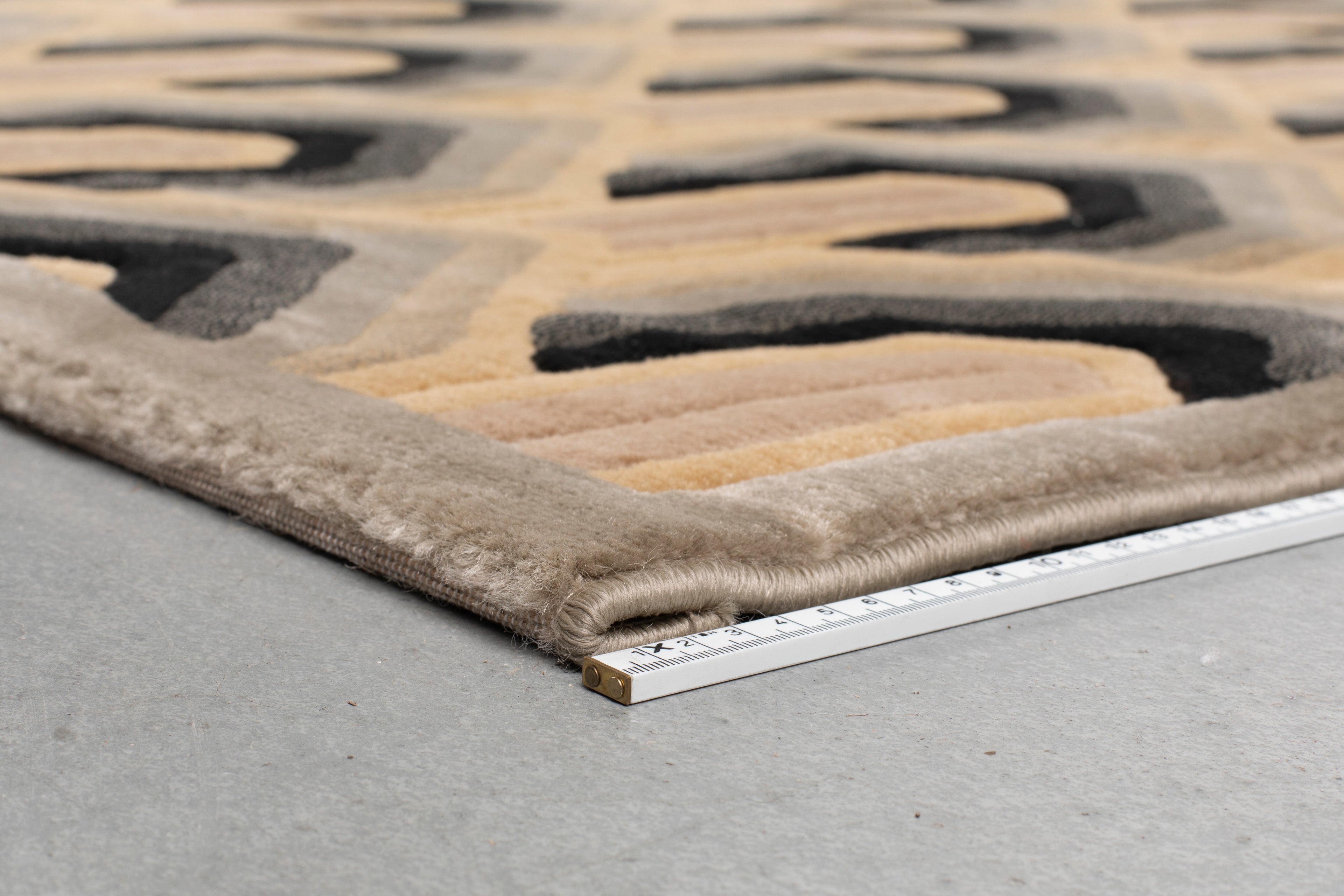 Lockhart - Rug - Heat-set polypropylene - Beige