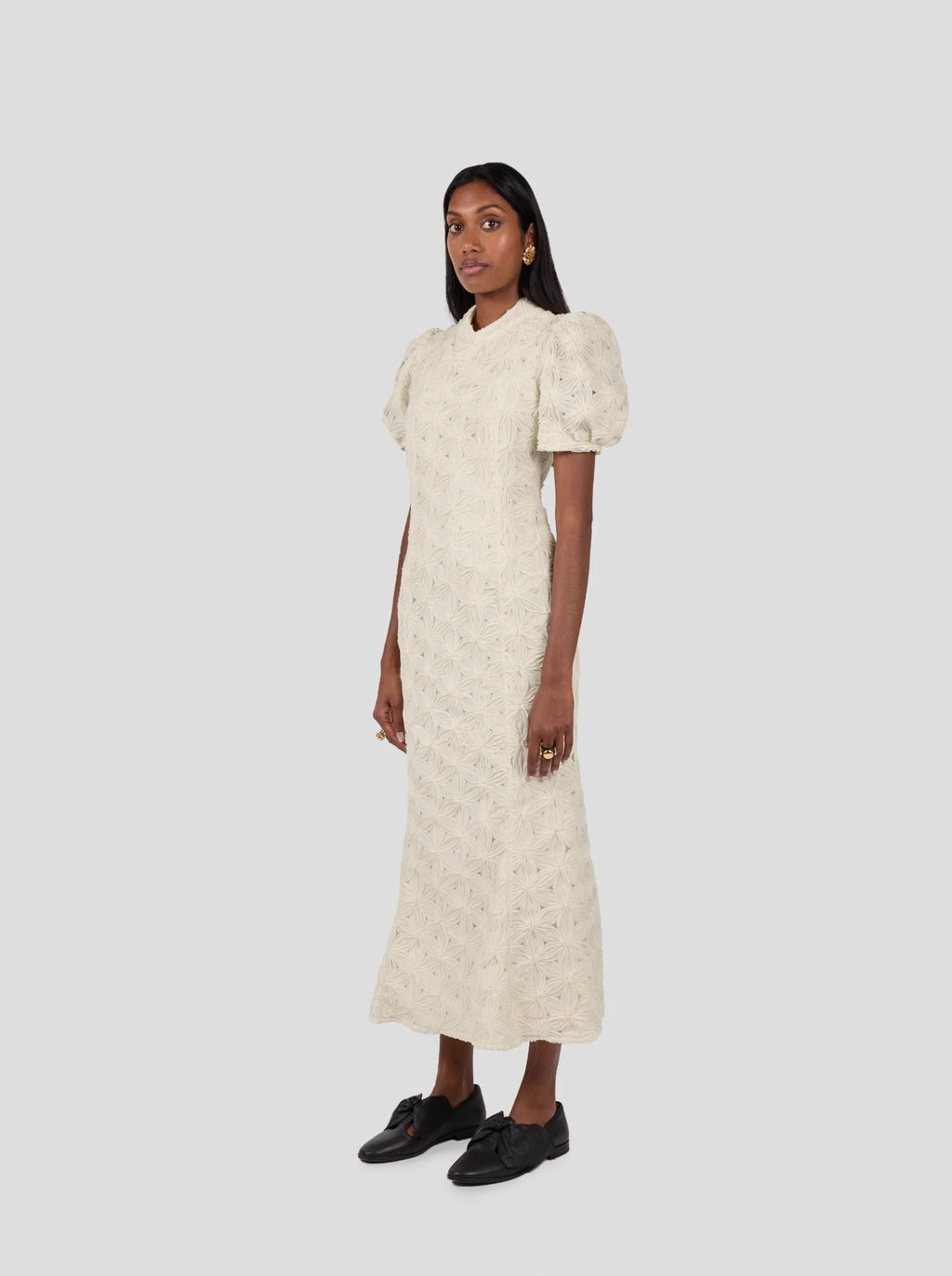 Robe Nas In Fragmented Enameled Lace