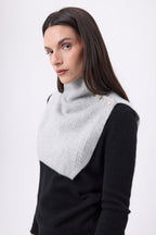 Natacha Buttoned High Neck - Light Grey - Women