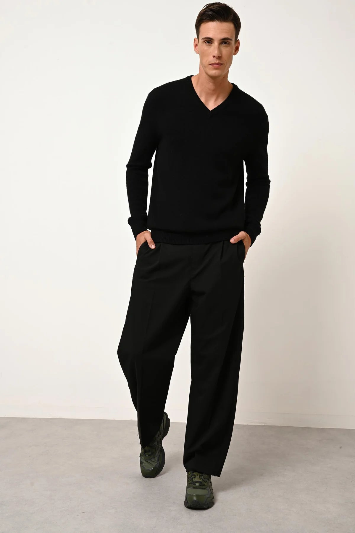 Jersey de cuello en V de 4 hilos - Nathan - Negro