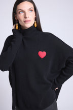 Jersey Cuello Alto Corazón Poncho Naya - Negro y Corazón Rojo - Mujer