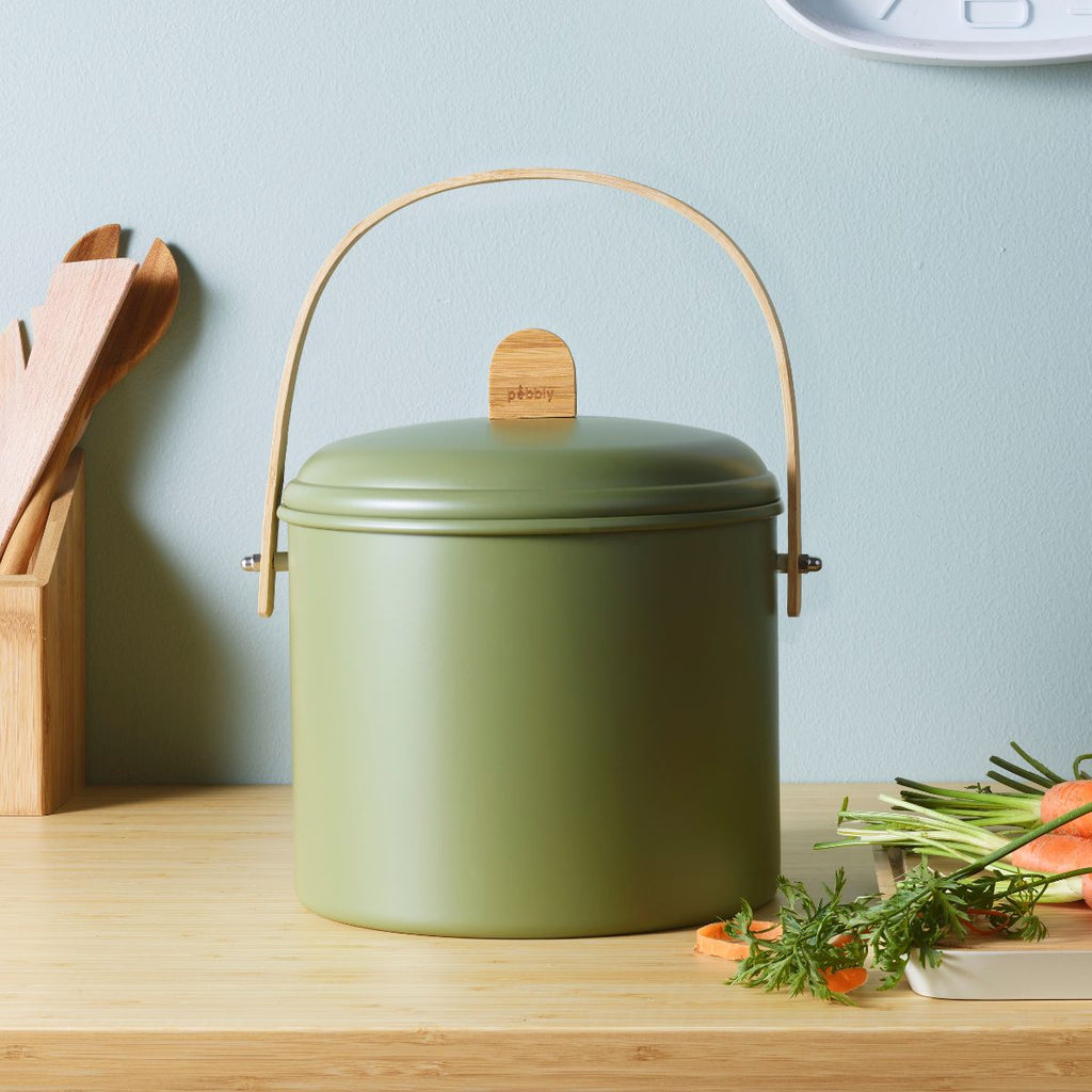 Cubo de Compost Interior de Acero con Asa de Bambú - 7 Litros - Verde