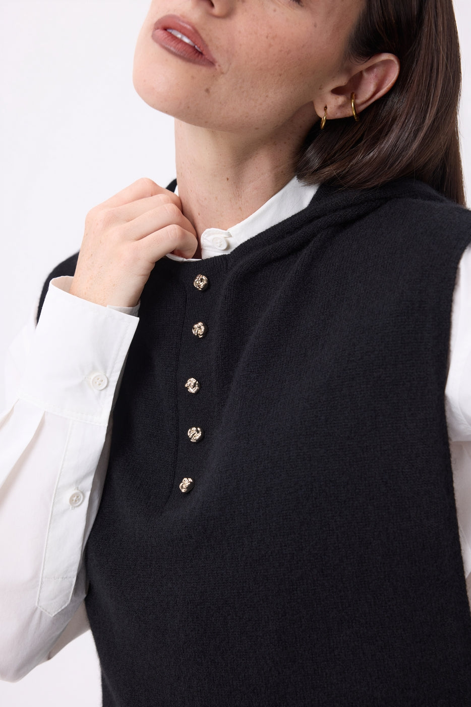 Women's Neo Gold Button Hooded Dickey - Black