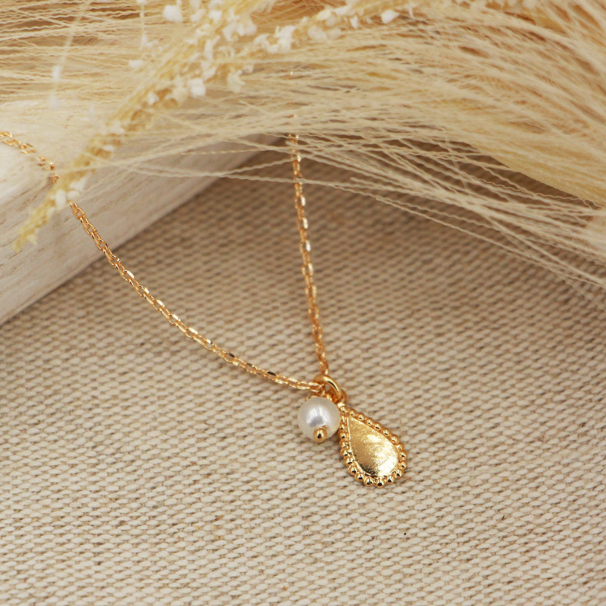 Collier Doriane Medaille Ovale Pamille & Perle - Or & Grenat