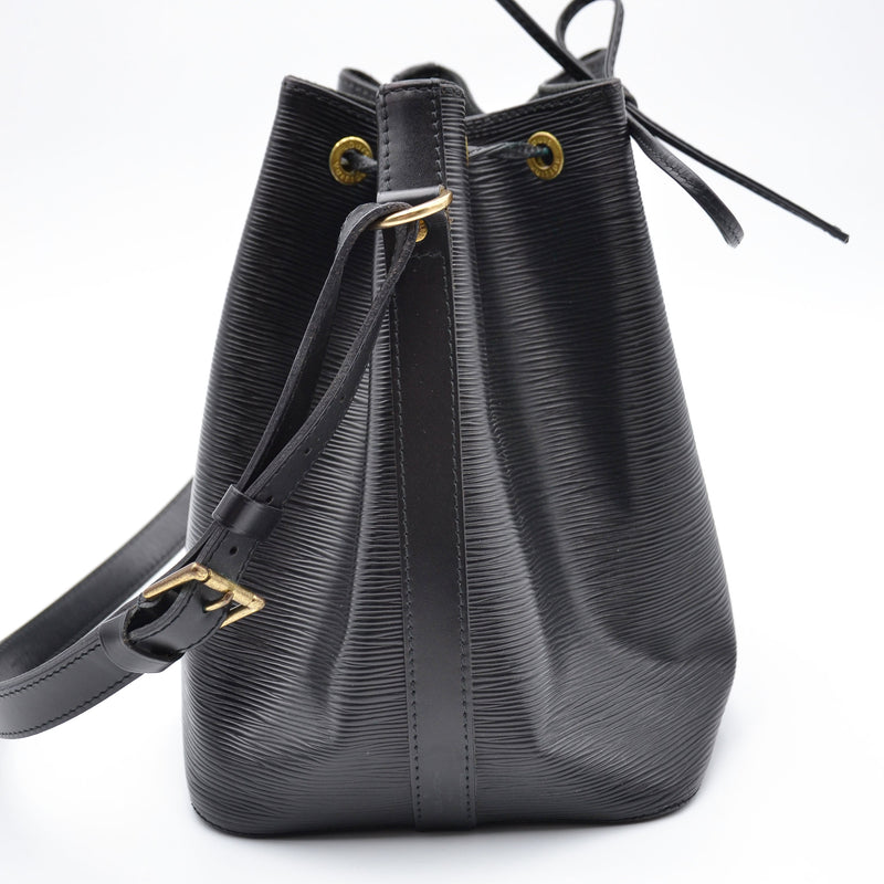 Noé Mm Cuir Épi Noir