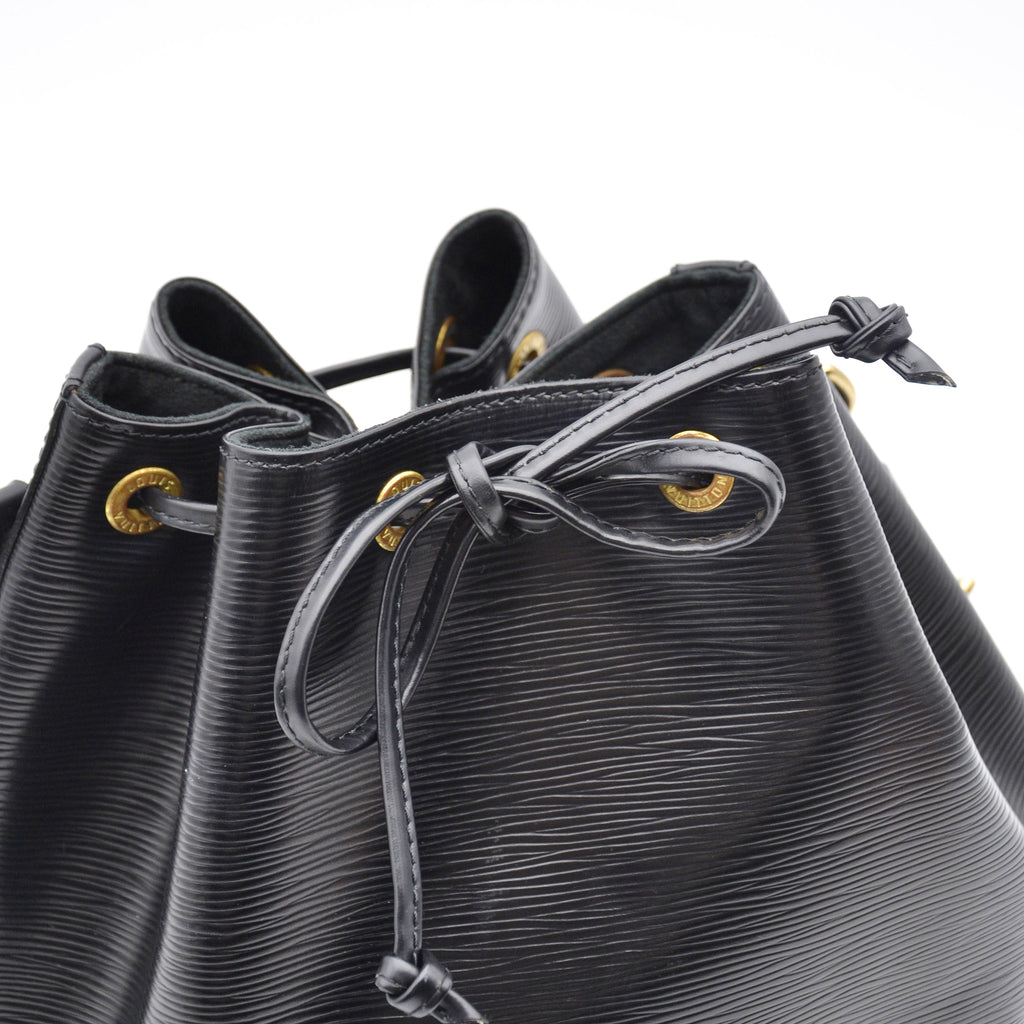 Louis Vuitton Noé Medium Model Black Épi Leather