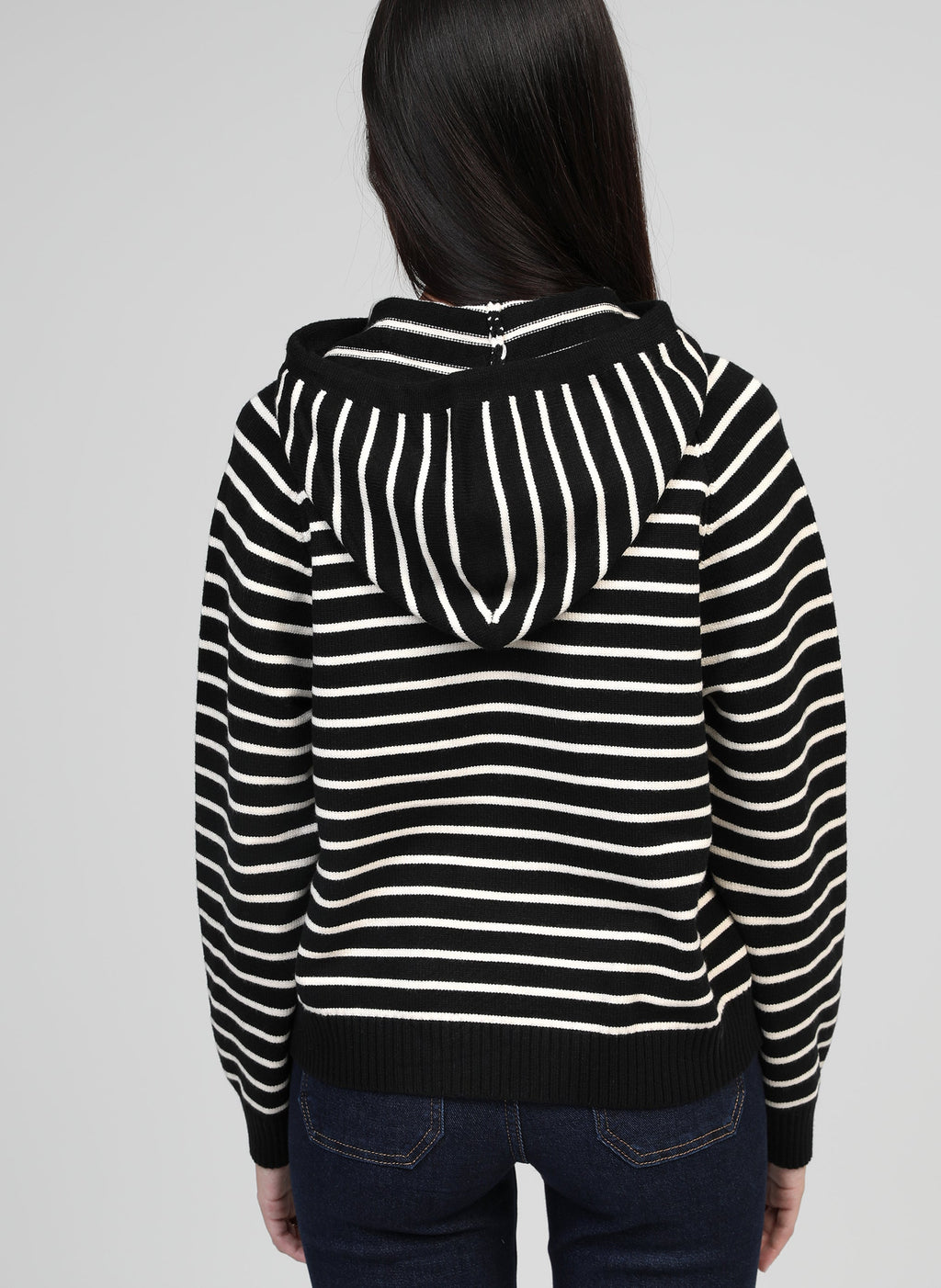 Pull Nora Noir