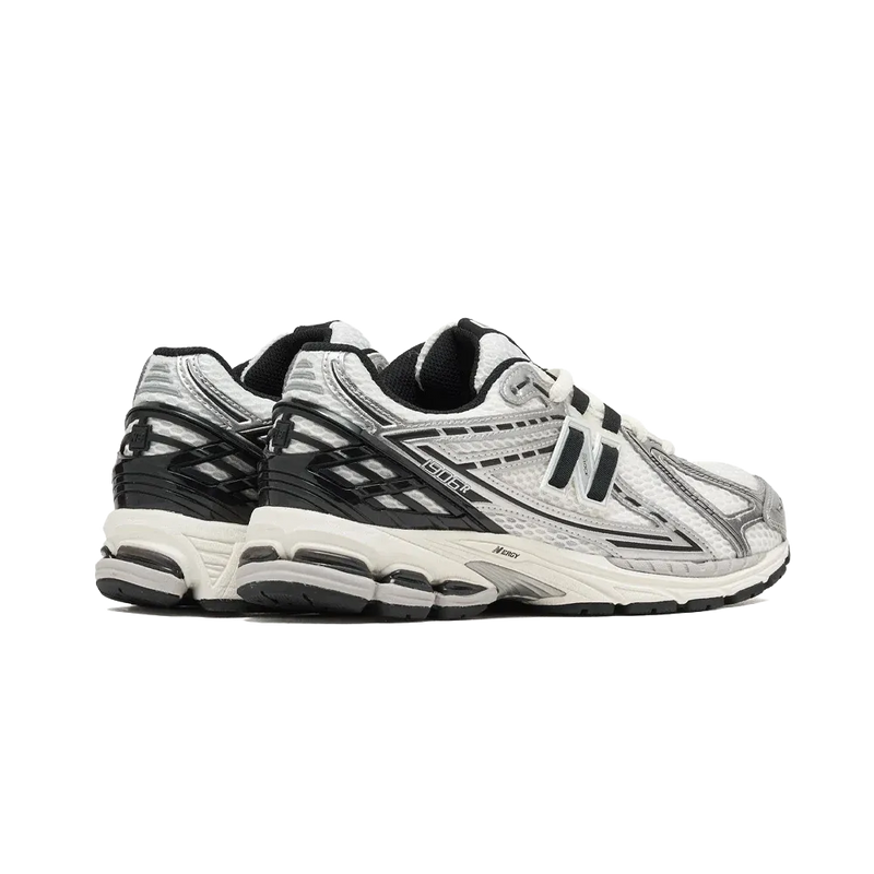 New Balance - 1906R Silver Black Sneakers - Gray