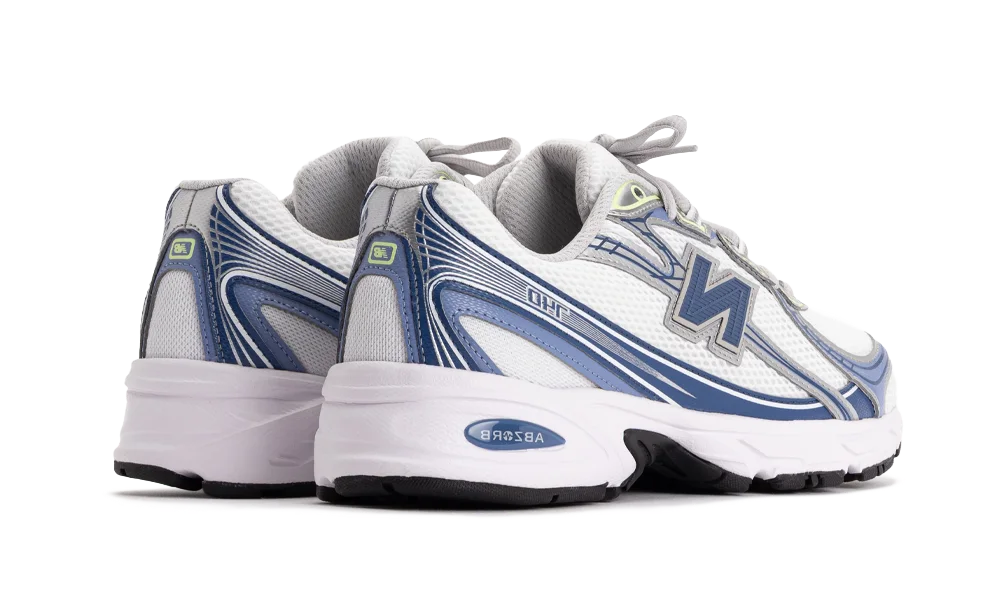 740 White Magic Blue - Bleu