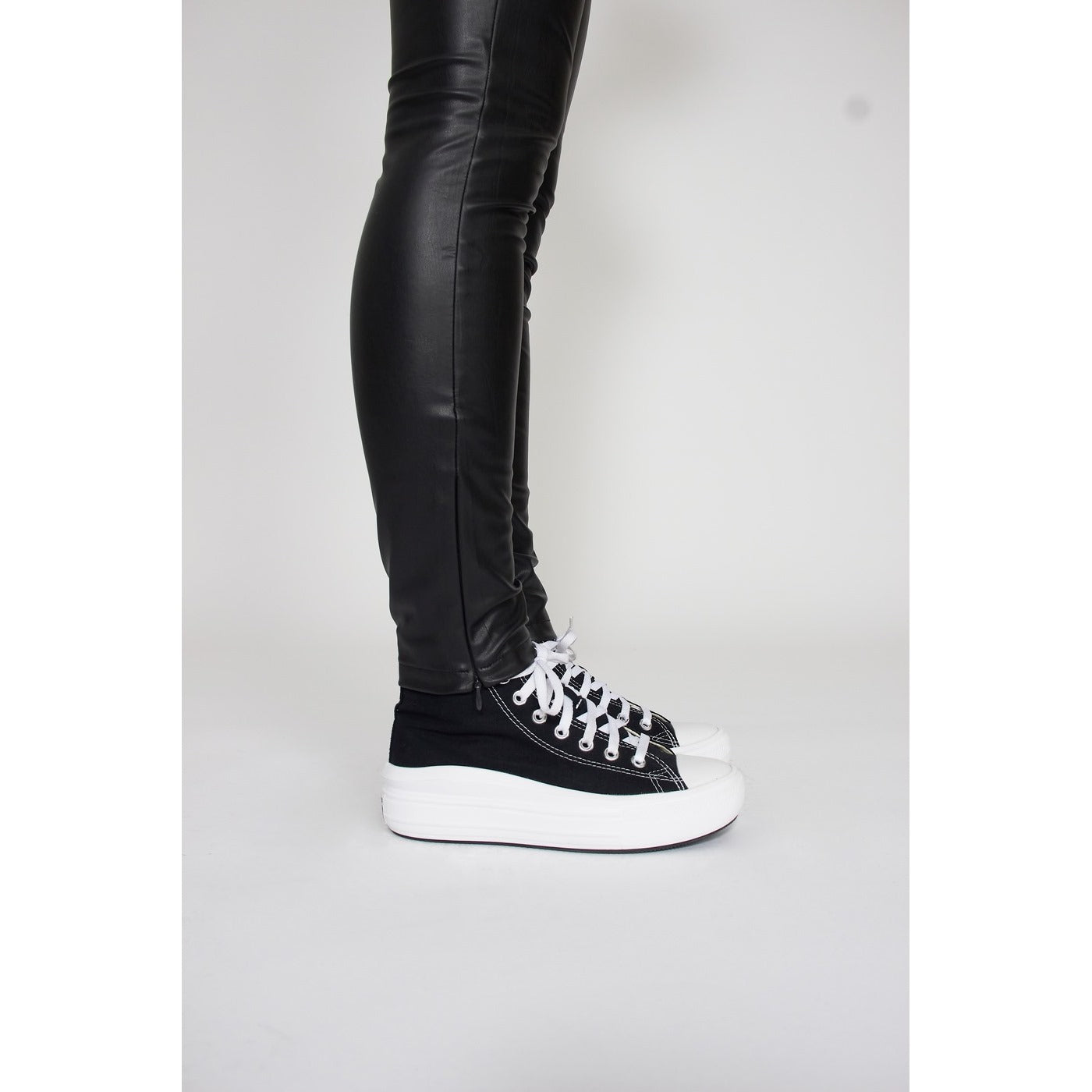 Olga Trousers - Black - Women