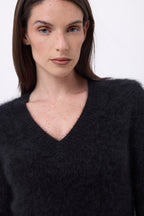V-Neck Jumper – Brushed Cashmere Orion - Black - Women