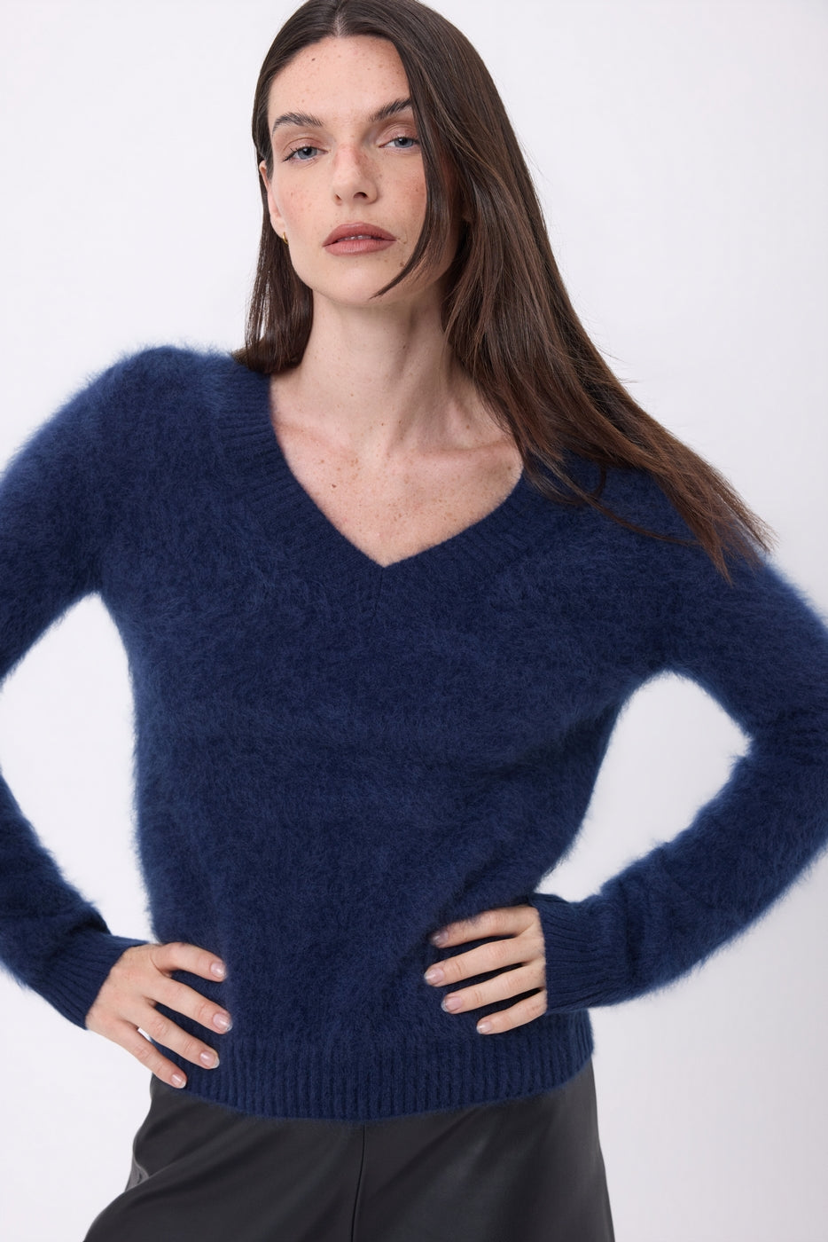 Pull Col V – Cachemire Brossé Orion - Bleu Marine - Femme