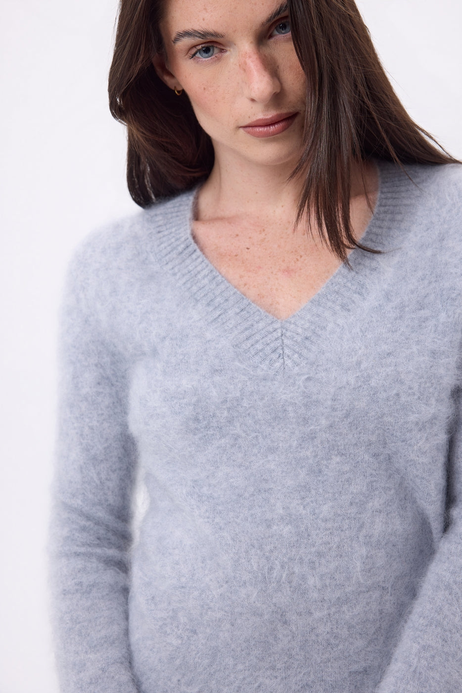 Jersey de cuello en V – Cachemira cepillada Orion - Gris claro - Mujer