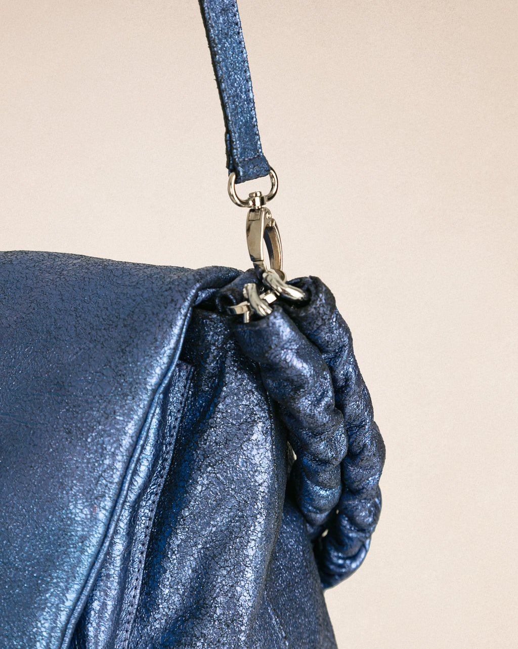 Bolso Oscar grande - Craquelado Majorelle