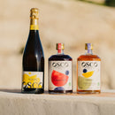Toute la collection OSCO s'offre à vous = 3 boissons sans alcool aux saveurs raffinées et naturelles. Fabriqués en France et bio, ils se déguste très frais en et cocktails sans alcool. L'Éclat Brut, sans sucres ajoutés est faible en calories et sec en bouche.