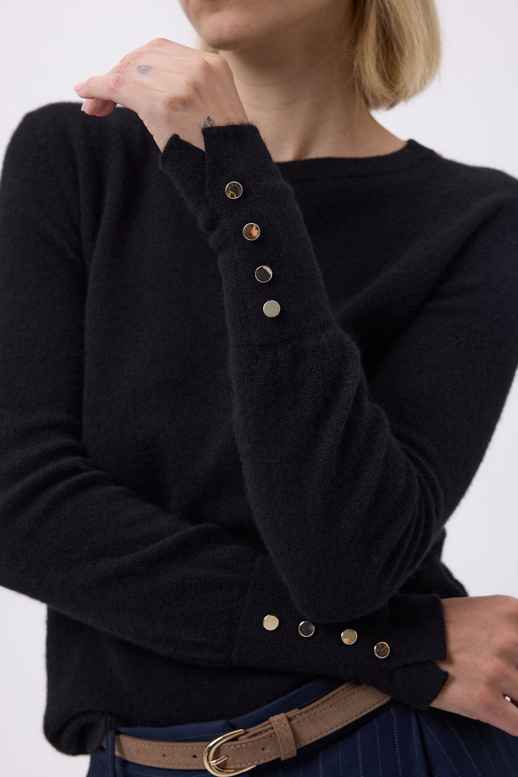 Pull Col Rond Boutons Dorés Hommeches Ballon Oslo - Noir - Femme