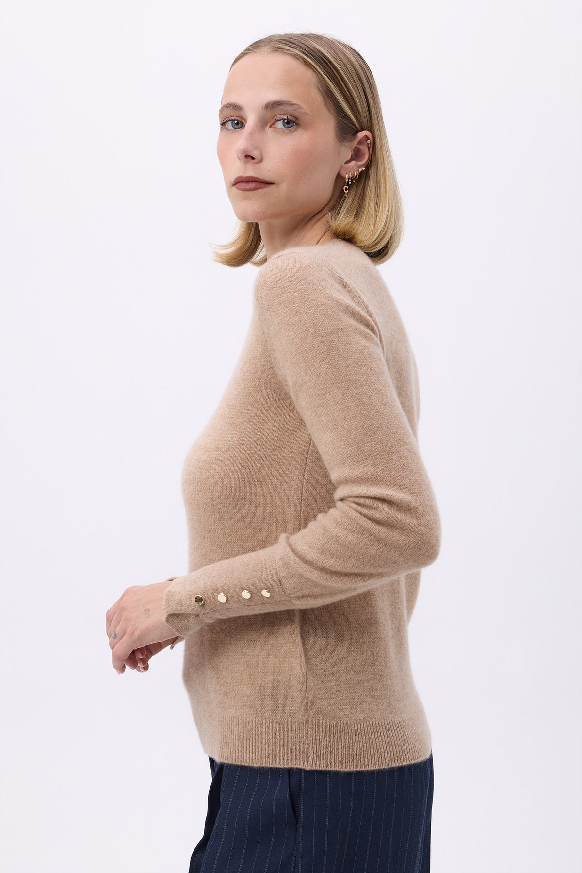 Trui Met Ronde Hals Goudkleurige Knopen Ballonmouwen Oslo - Crèmebeige - Dames