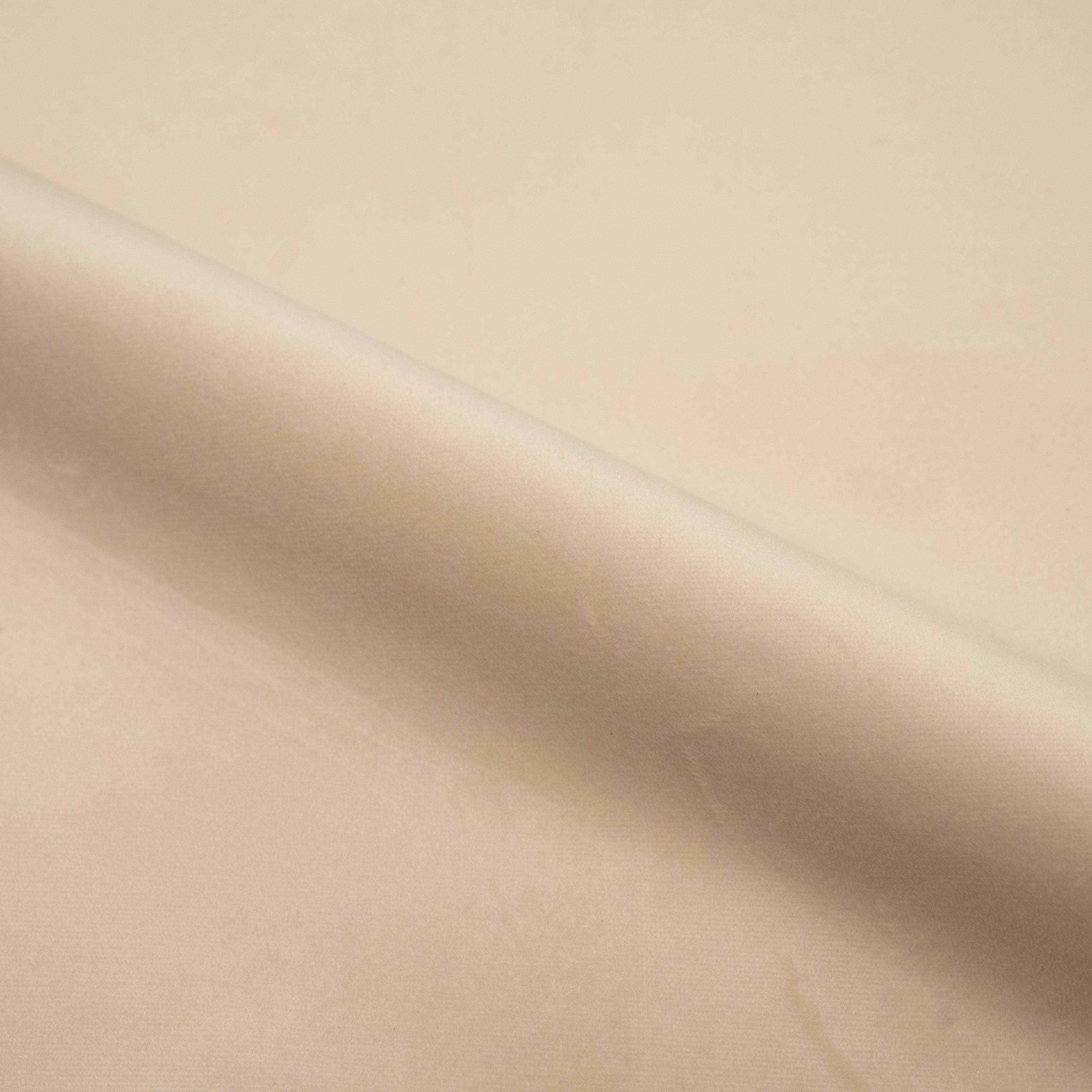 Esmée - Conjunto de 2 sillas de terciopelo blanco roto y madera de nogal