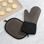 Black Silicone Oven Mitt