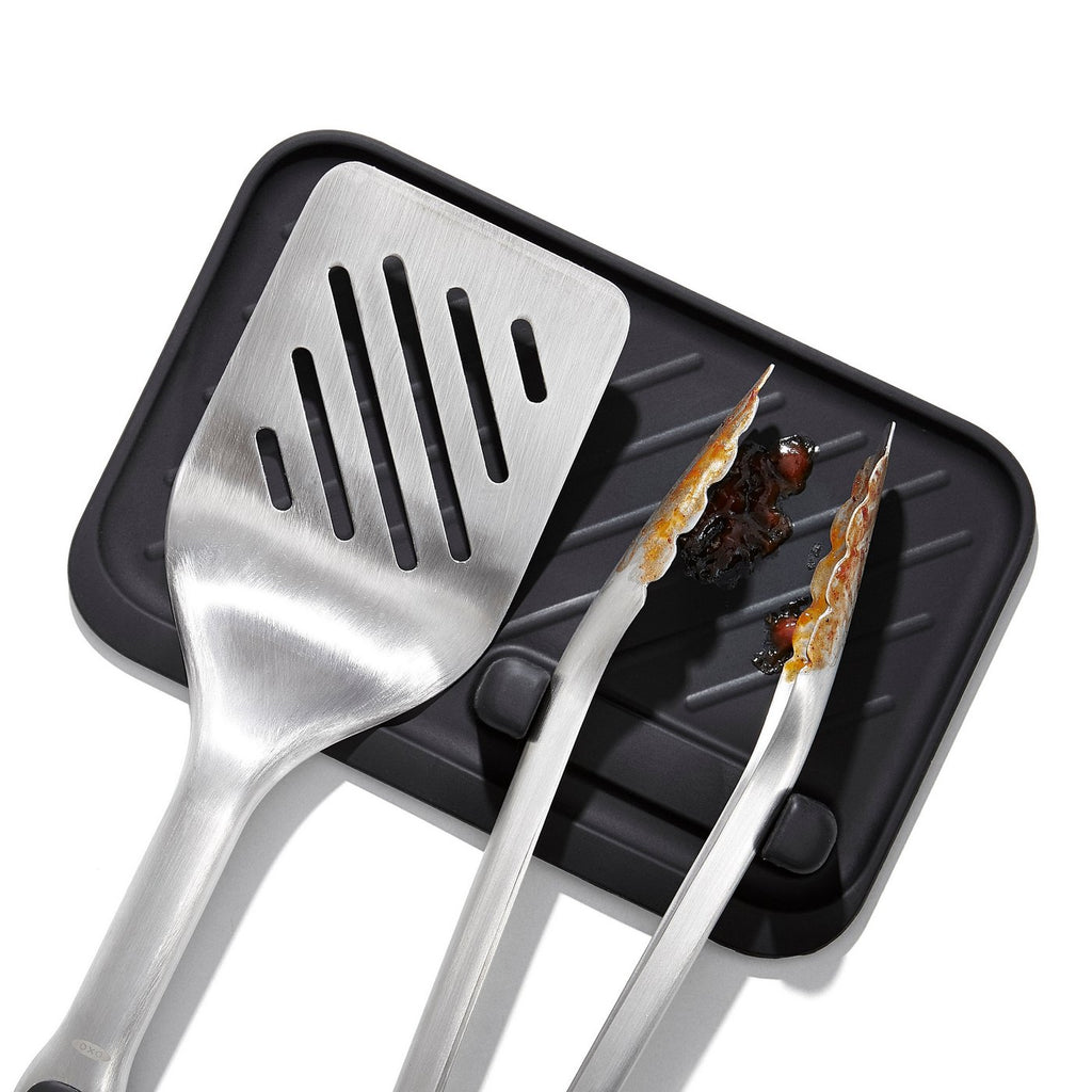 Set of 2 Barbecue Utensils Tongs + Spatula