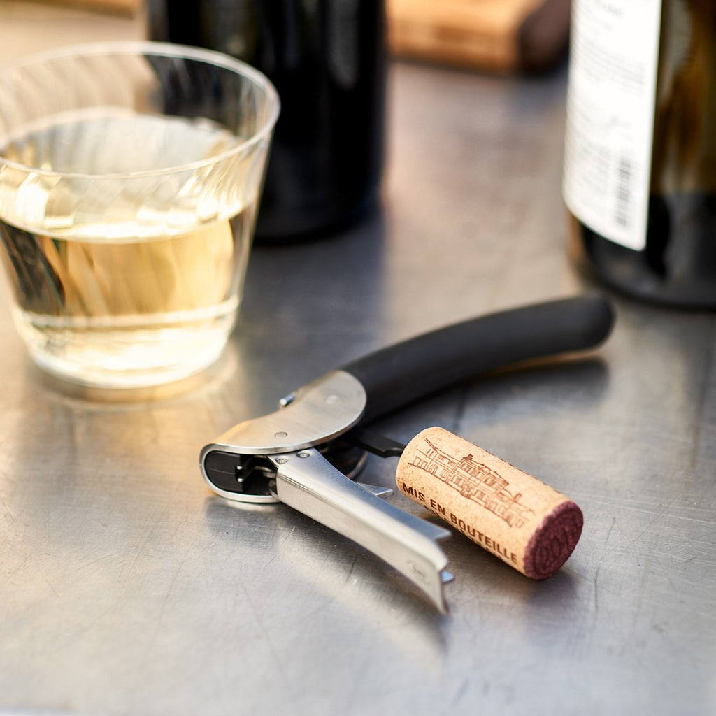 Lote: 1 Sacacorchos Sommelier + 1 Abrebotellas de Acero Inoxidable
