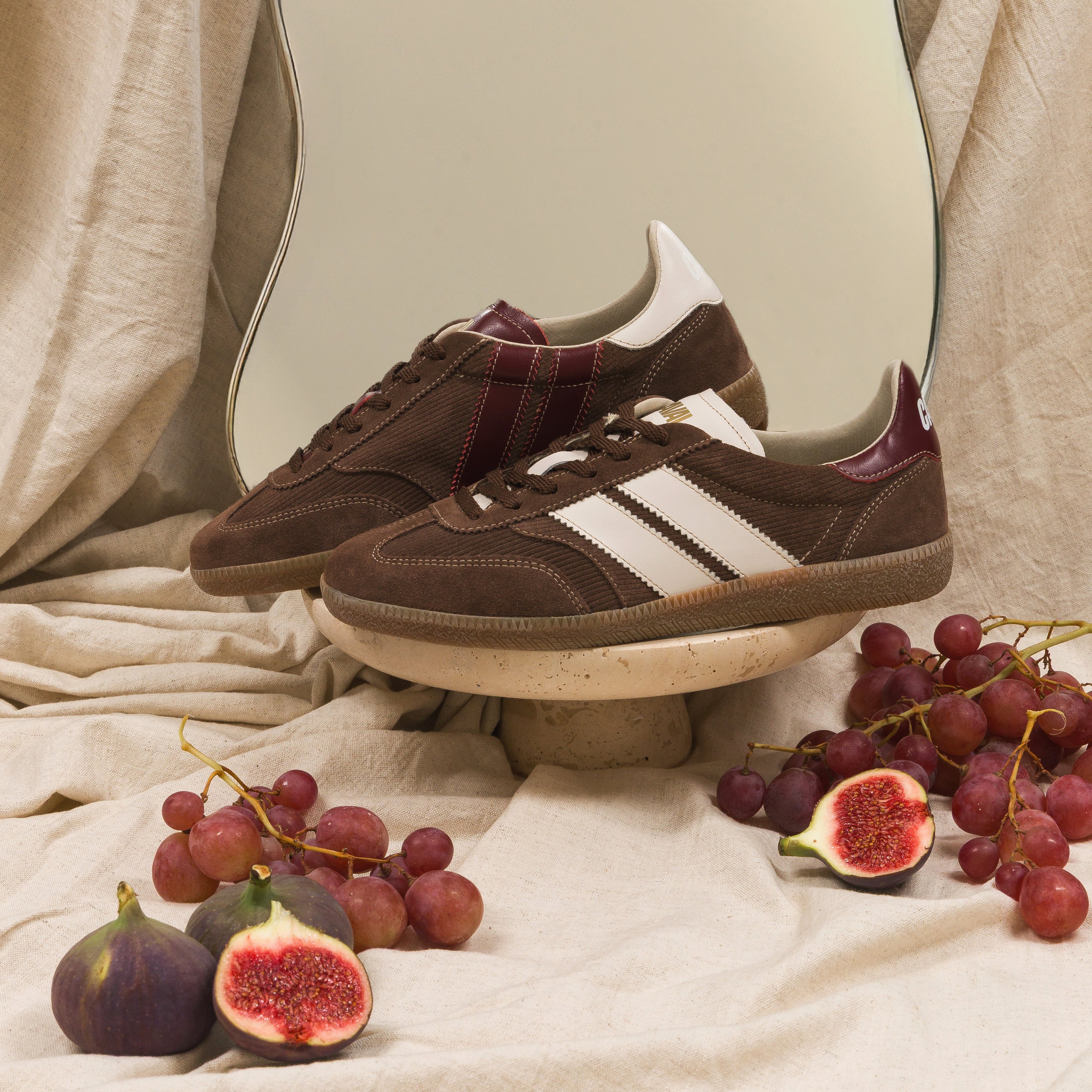 Baskets Crimson Corduroy