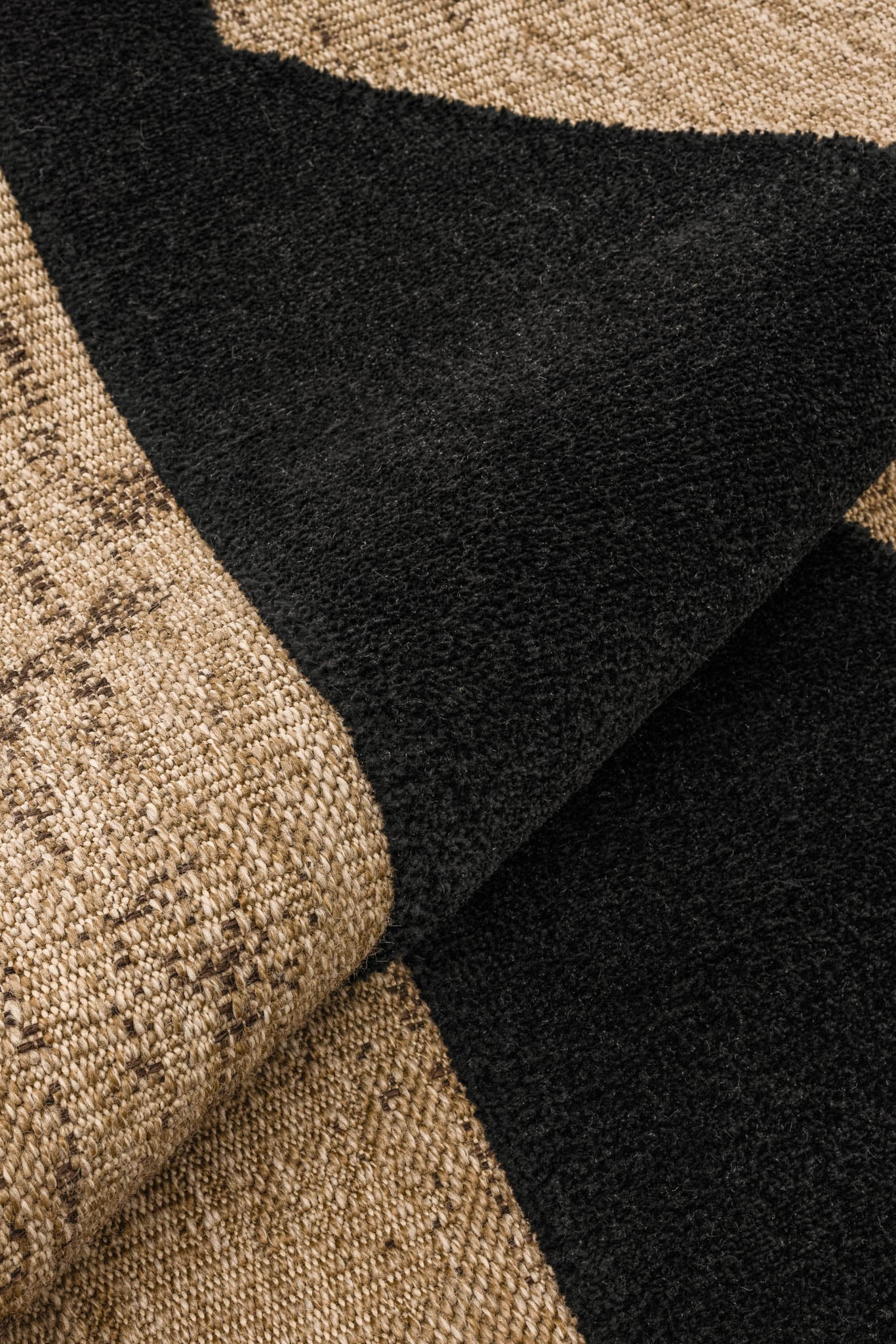 Alfombra natural con relieve negro: PAL9489NOI PALMA