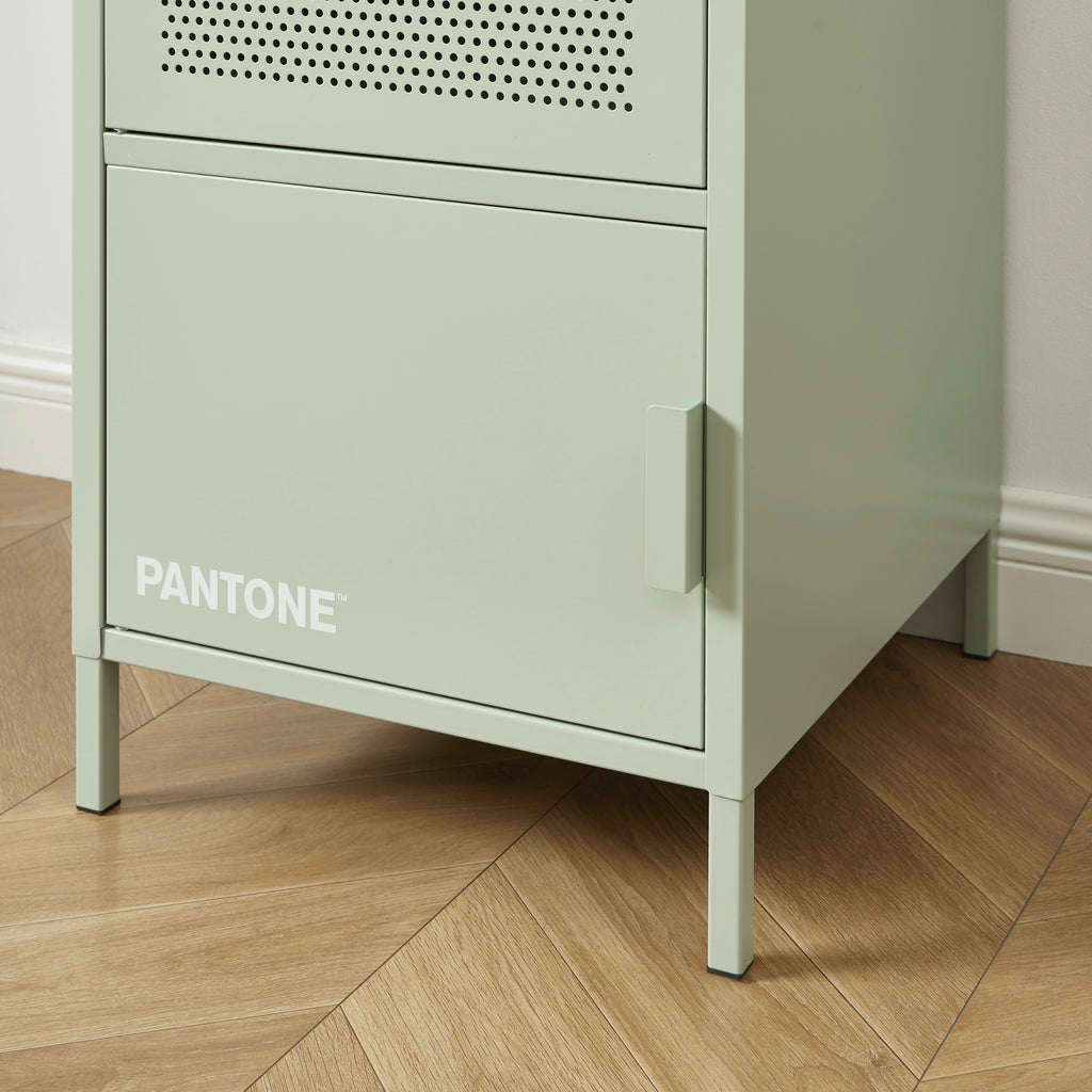 Cloakroom - Metal - Almond Green