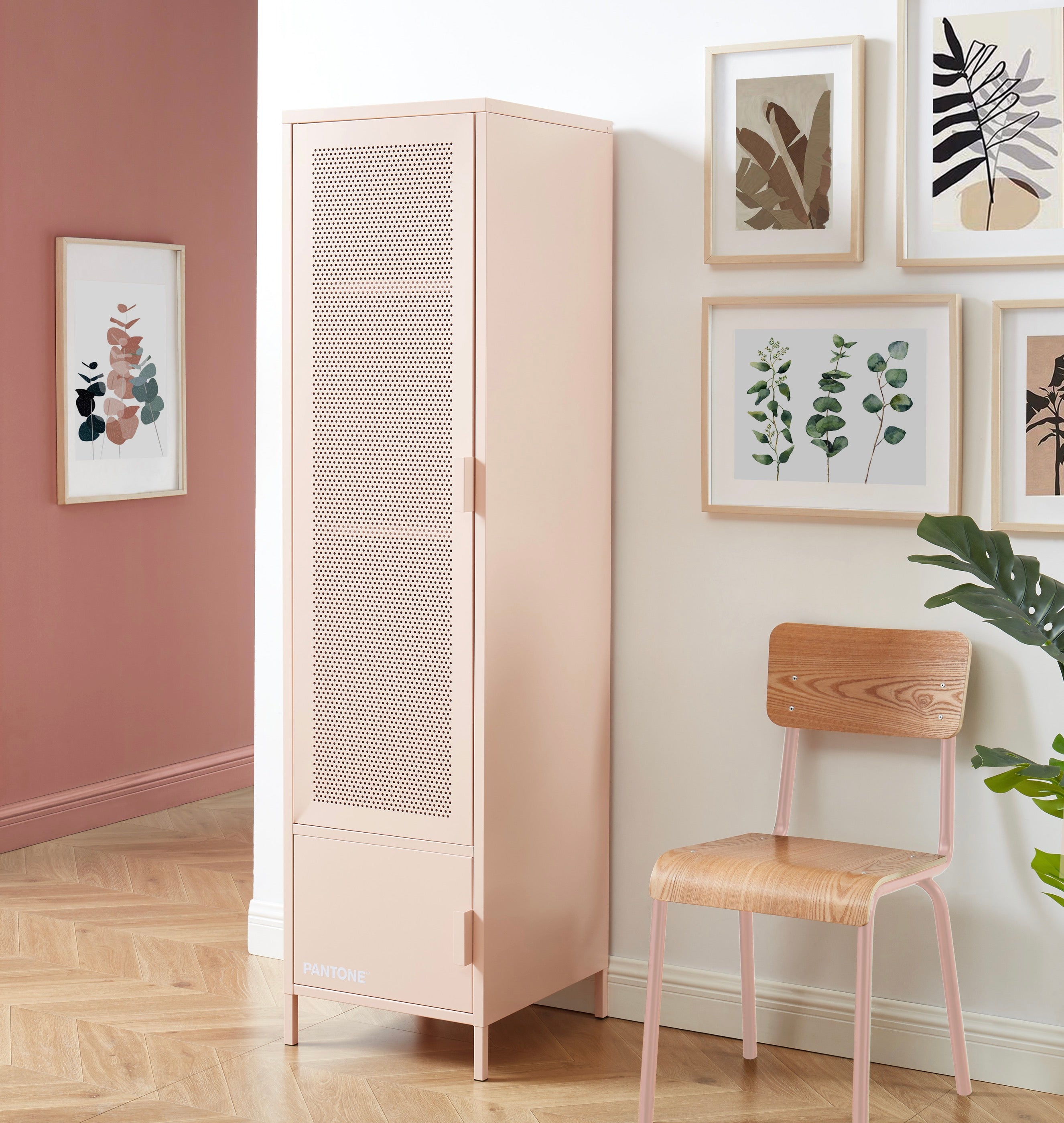 Cloakroom - Metal - Blush Pink