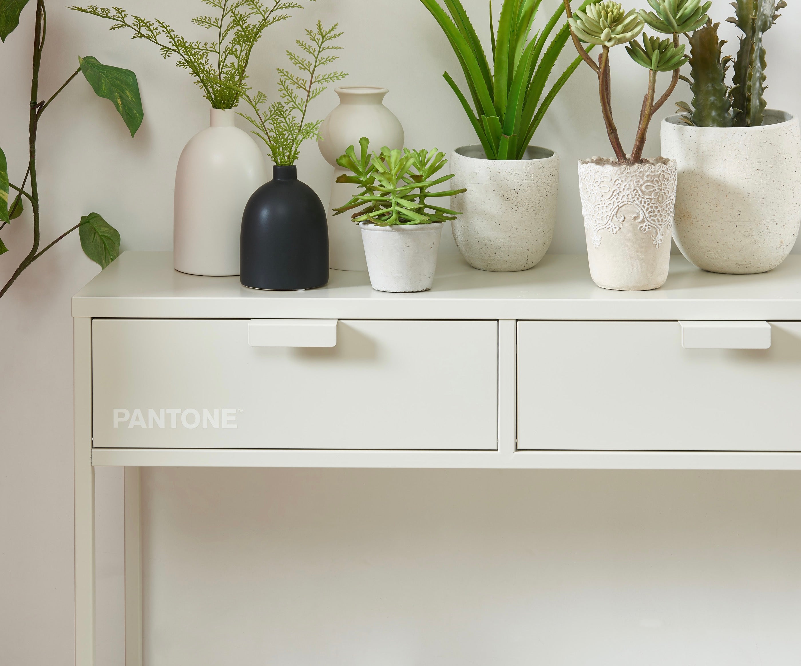 Console Table - Metal - Sand Beige