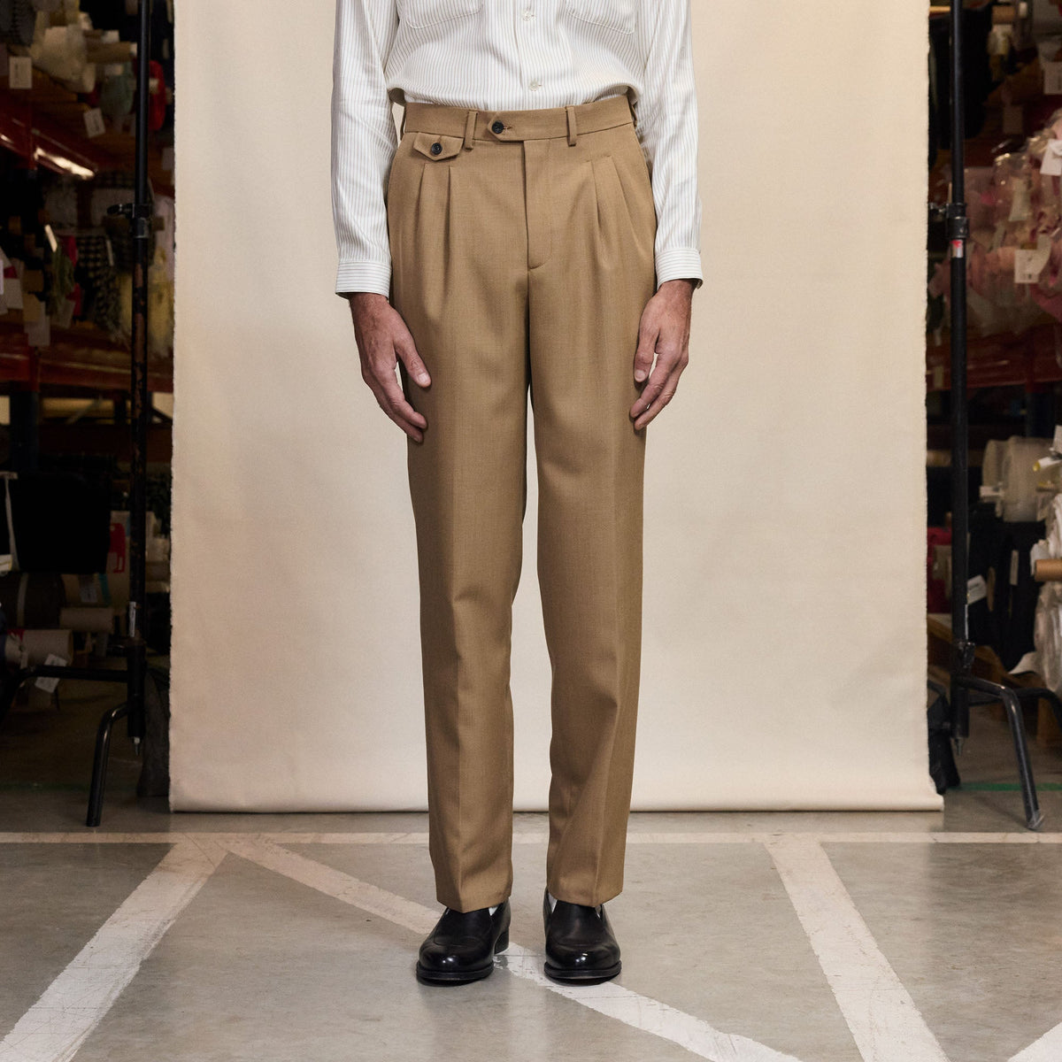 Pantalon À Double Plis En Laine Vierge Camel